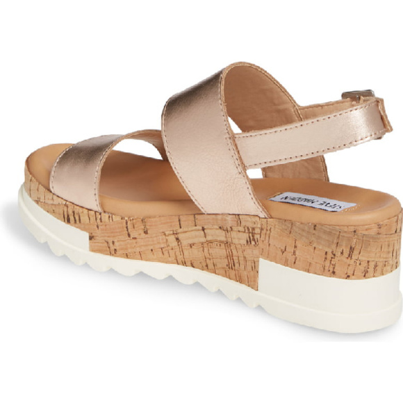 STEVE MADDEN Rose Gold Leather Platform Sandals - Picture 5 of 9